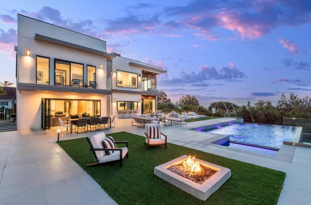 Tarzana House | Luxurious Mansion Exquisite 6BR Home with Pool!