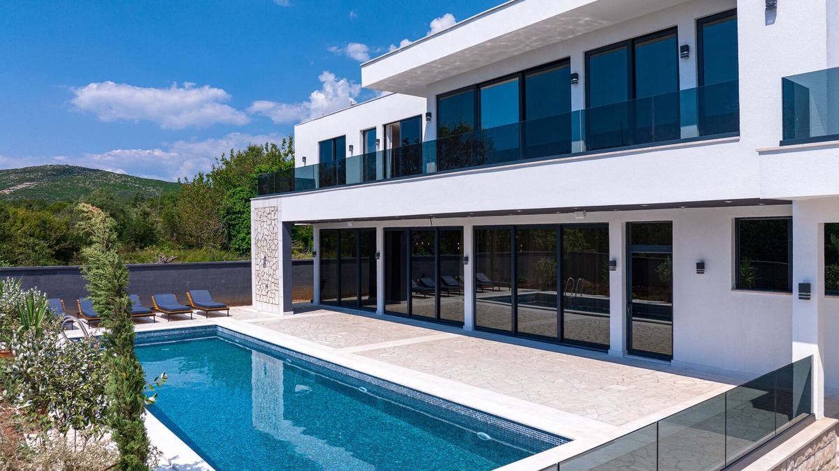 Krimovica Villa | Luxurious & Mesmerizing Sea View Villa with Private Swimming pool