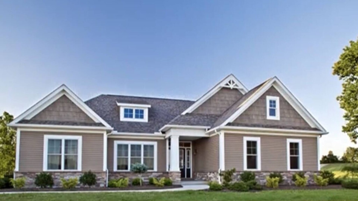 Buford House | Luxurious & Modern newly renovated good for corporate housing & family functions