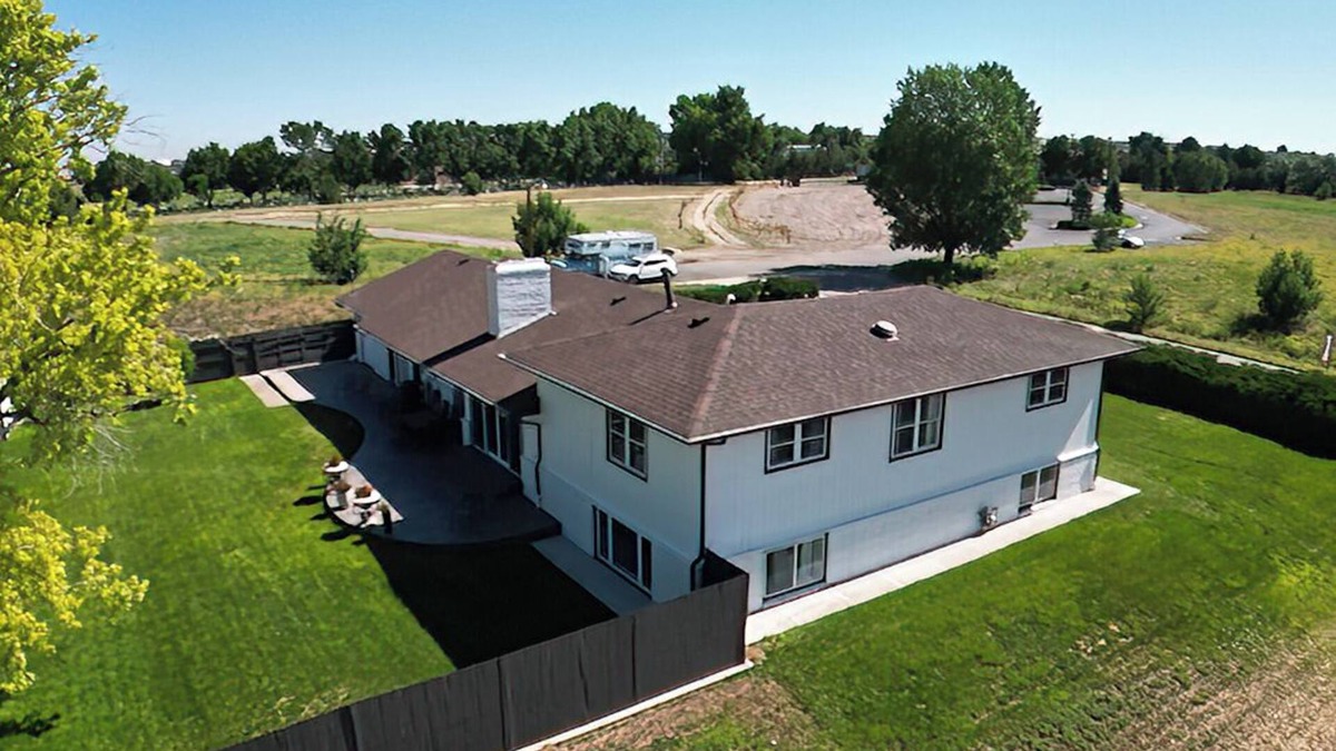 Brighton House | Luxurious Mountain View Home!
