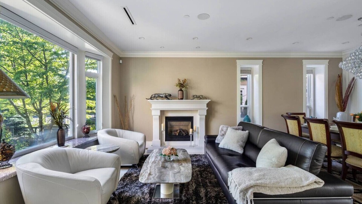 Arbutus Ridge House | Luxurious Multi-Fam Home 10 Mins to Downtown