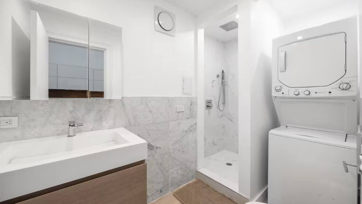 Alphabet City Apartment | Luxurious new 2-Bedroom, 1-Bathroom apartment in East Village!