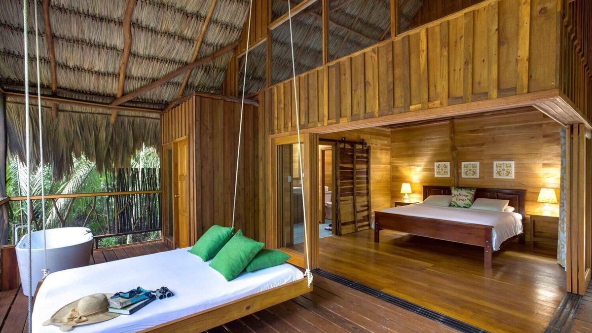Negroman House | Luxurious New-Build Treehouse w/King Bed & A/C - Amazing Jungle & River Views