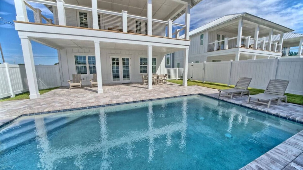 Bid-a-wee Beach House | Luxurious New Home Private Pool Ocean Views