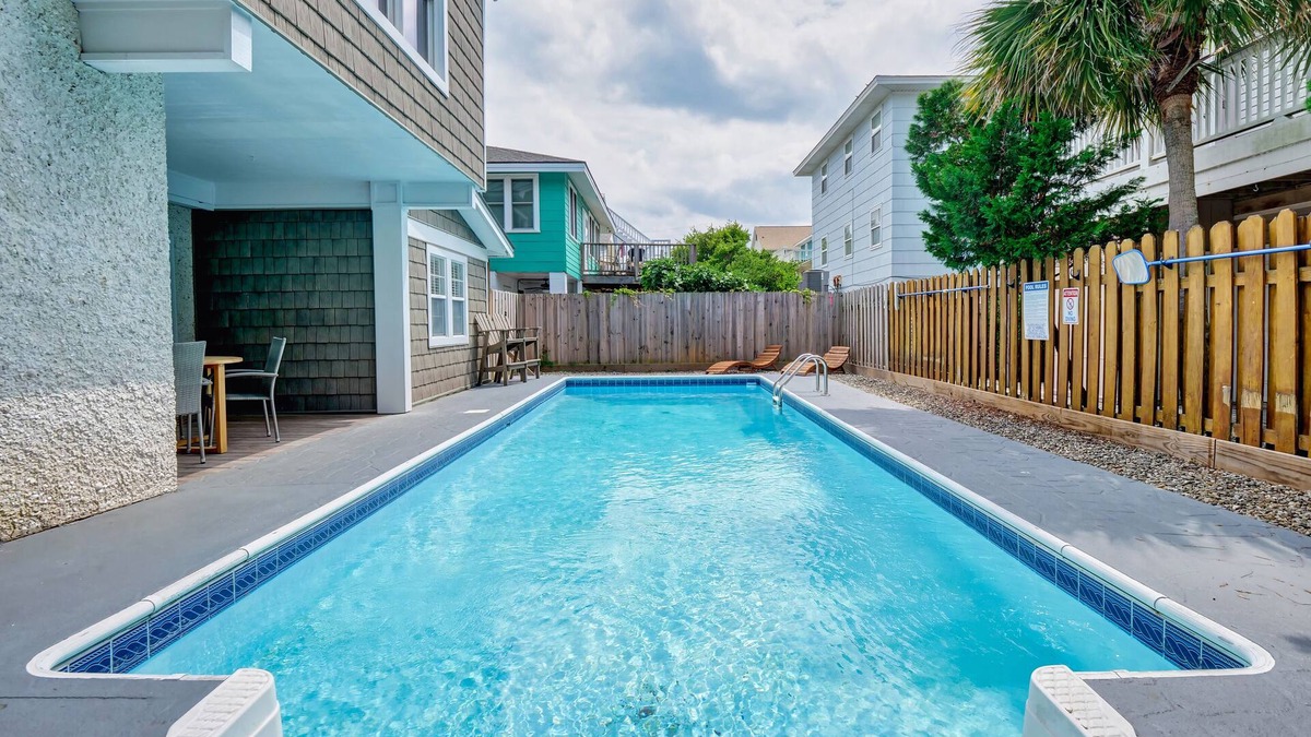South End House | Luxurious oasis w/private pool and rooftop deck!