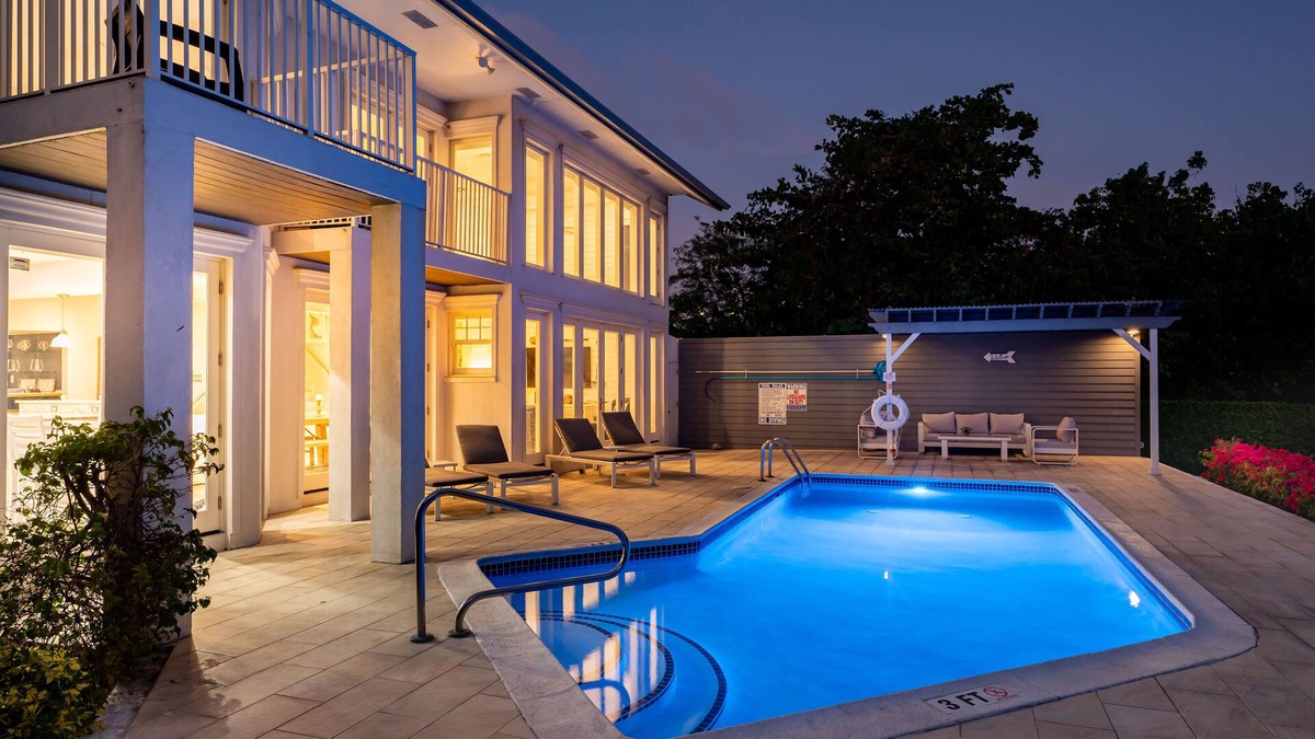Grand Harbour Villa | Luxurious Oceanfront Villa El Oceano with Ocean views