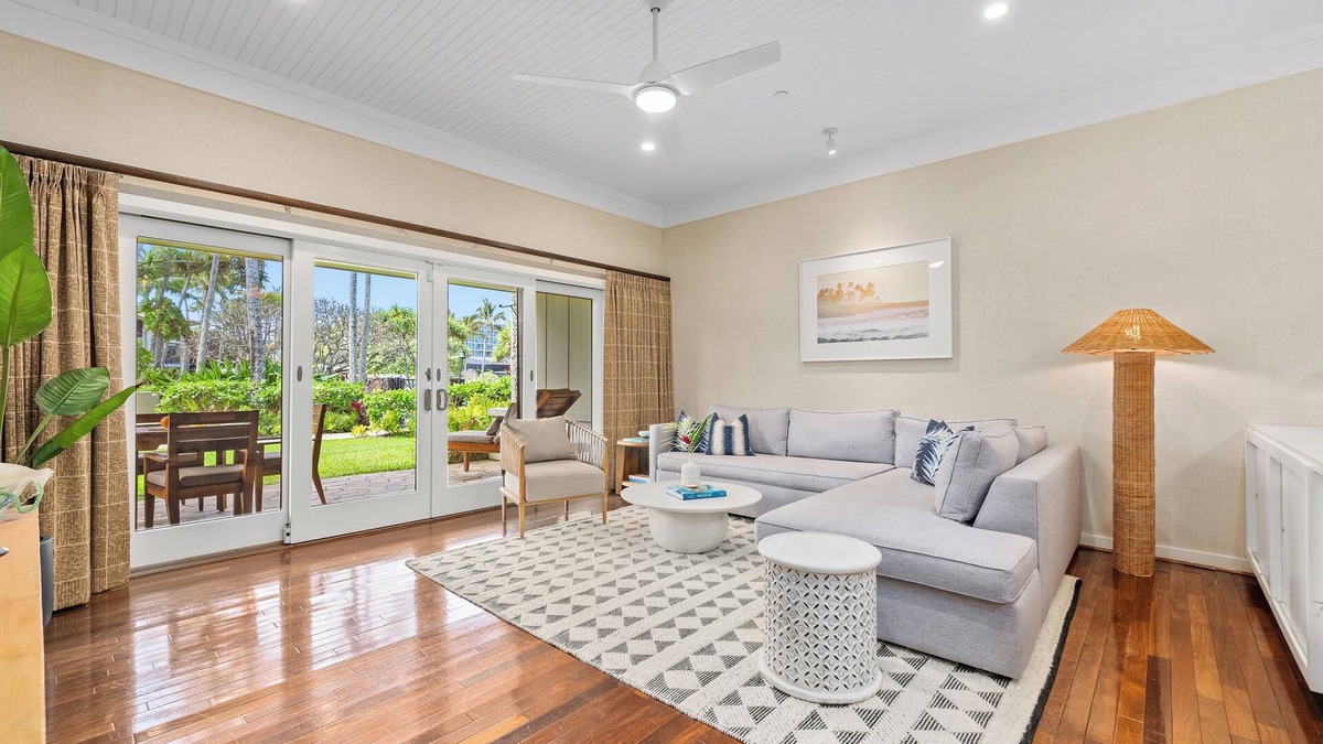 Kahuku Villa | Luxurious Oceanfront 3BR Villa – Turtle Bay, Steps to Beach w/Pool+AC+Wifi