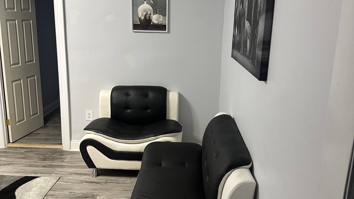 Brooklyn Apartment | Luxurious One Bedroom Apartment located at the Flatbush area