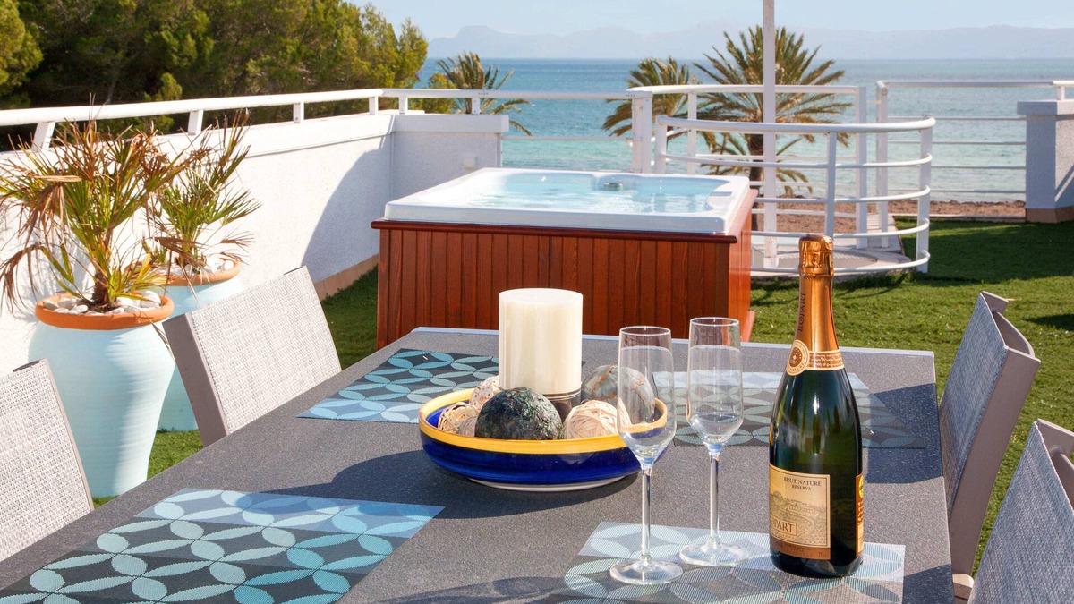 Alcudia Apartment | LUXURIOUS PENTHOUSE ON THE BEACH (MODERN DESIGN)