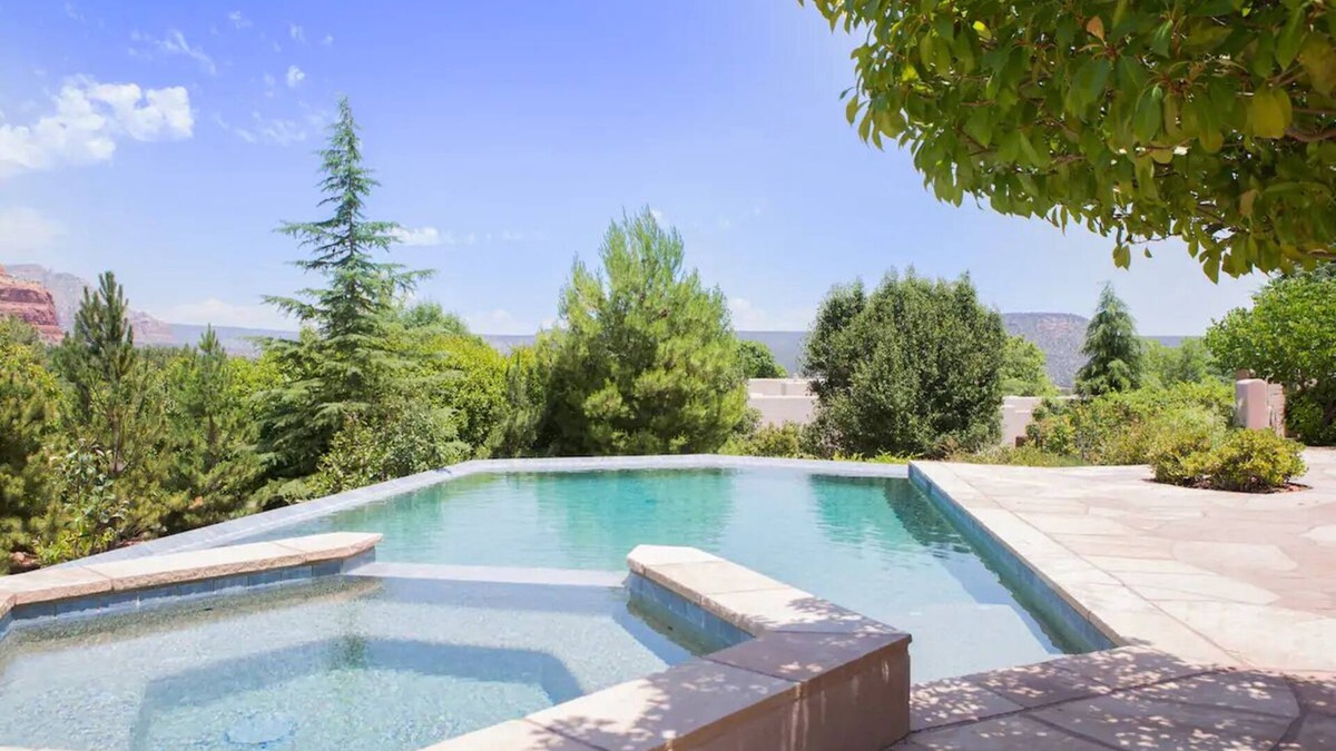 Oak Creek House | Luxurious private 4 bedroom home with spectacular views, pool and hot tub
