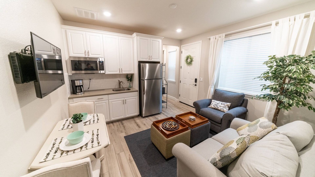 Woodland Apartment | Luxurious private suite in new community