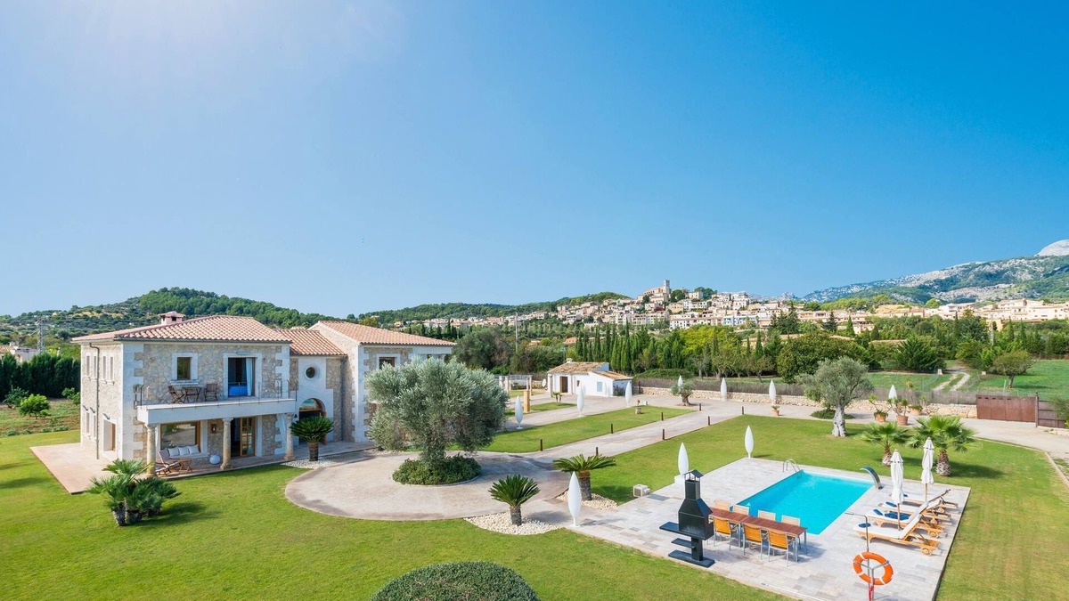 Selva Villa | Luxurious property with pool – Villa Ses Rentadores