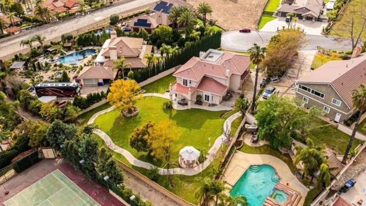 Rancho Cucamonga House | Luxurious Rancho Cucamonga Retreat with Private Yard