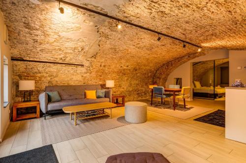 Utrecht City Center House | Luxurious renovated apartment in Utrecht City center with view on the old canal