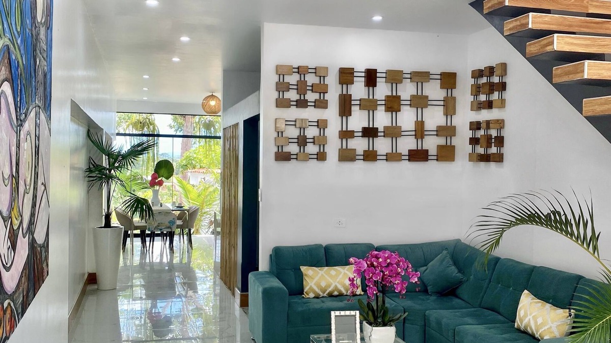 Rioja House | Luxurious Residence With Kitchen, Washer and Dryer with Views In the Center