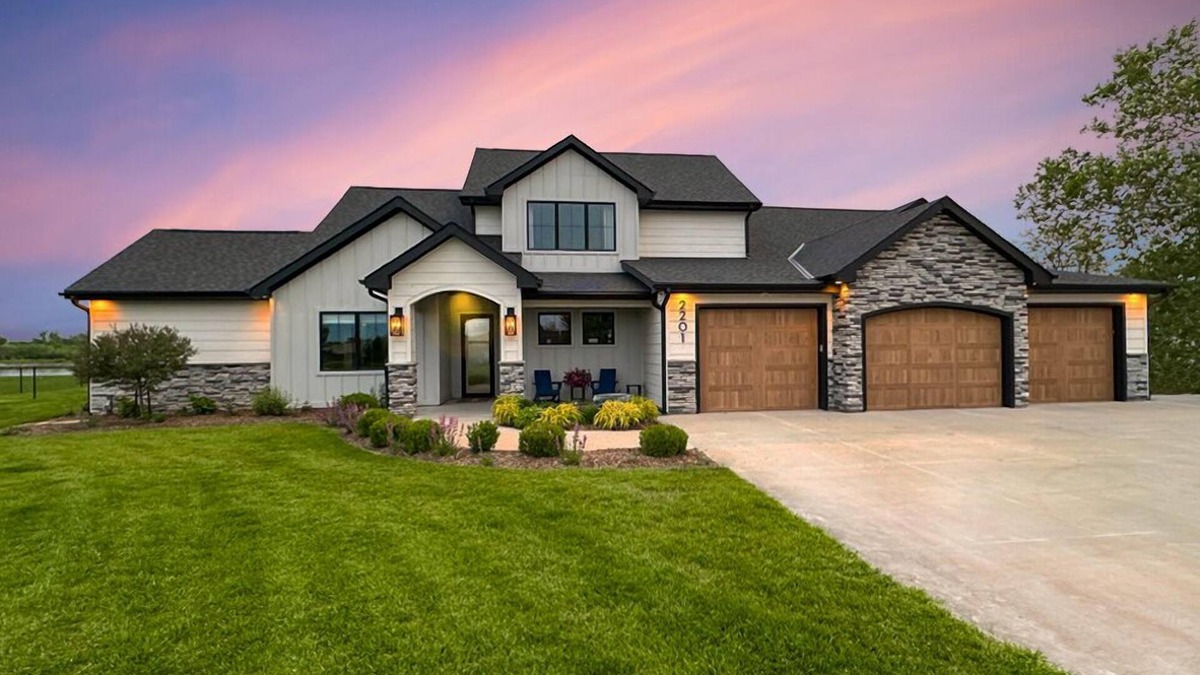 LaPlatte I House | Luxurious River House with 5bdr 3bth 3000+sqft