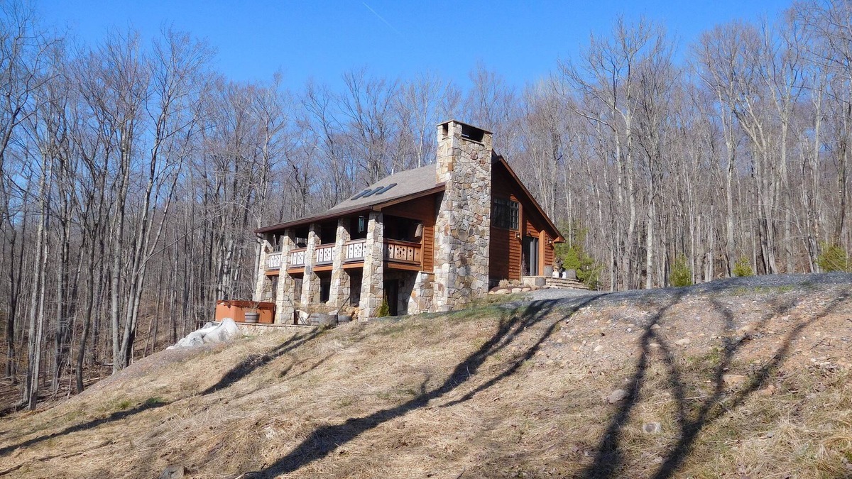 Timberline Ski Chalet | Luxurious, rustic, private vacation home with great view.