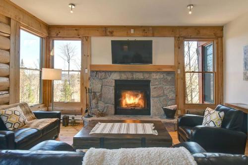 Lac Superieur Village House | Luxurious Scandinavian Cottage with Private Jacuzzi