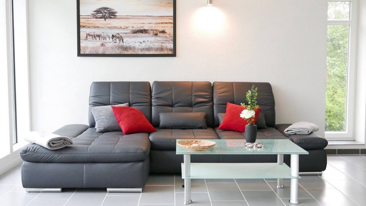 Lindau House | Luxurious semi-detached house "Richters Galerie" in the middle of the idyllic landscape of Angeln directly on the Schlei, offers a top modern, extensive equipment, as well as garden with terrace, for the perfect vacation with two people
