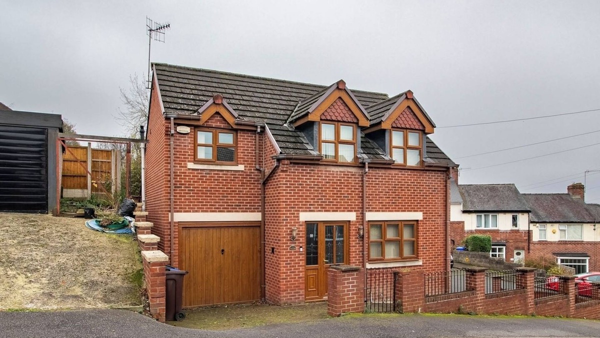 Woodseats House | Luxurious Sheffield Villa 3bed with Stunning Views