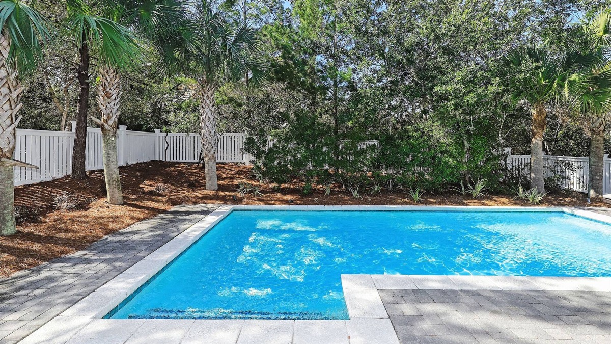 White's Gulfview House | Luxurious & Spacious Home | Pool, Golf Cart, Bikes, Private Beach Access!