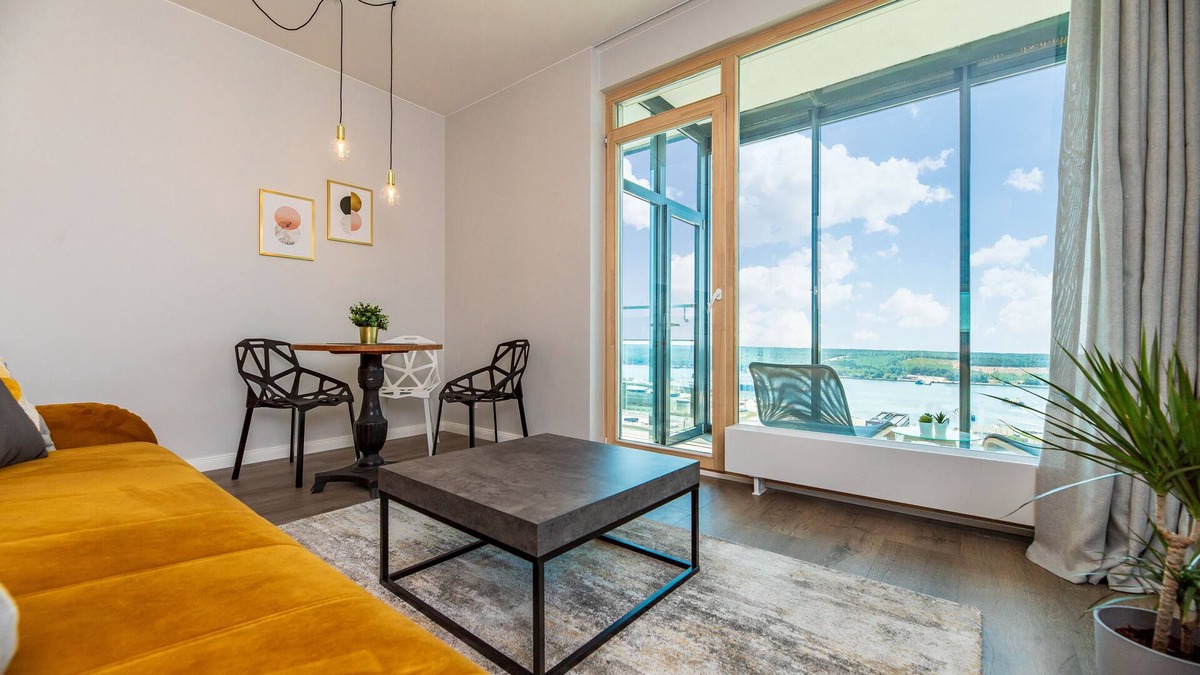 Klaipeda Apartment | ★Luxurious Studio★ | ♕King Bed, Balcony, Sea View