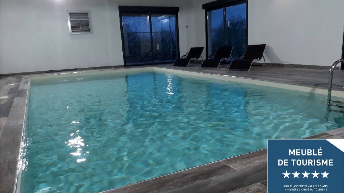 Baud Cottage | Luxurious traditional house – Pool (private interior heated)