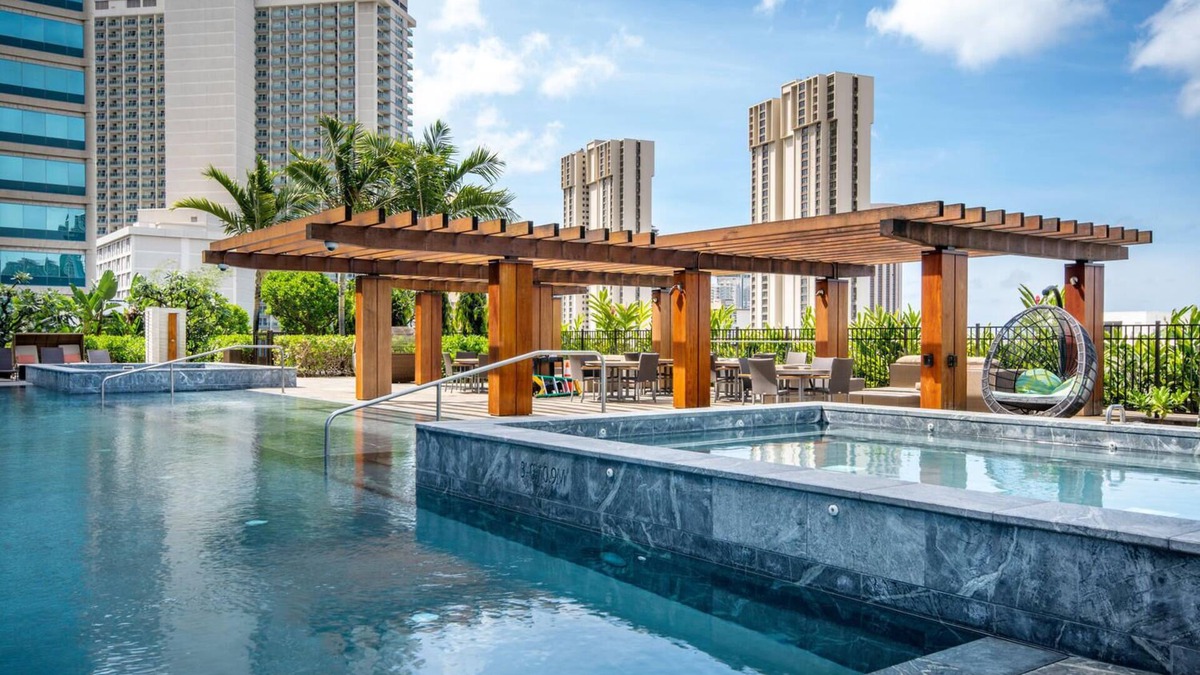 Ala Moana Condo | Luxurious Two bedroom Unit with Panoramic Ocean View in ONE Ala Moana