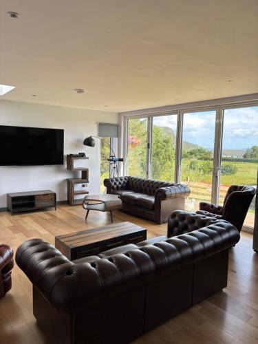 Portree Apartment | Luxurious, Unique, and Elegant Cottage by Portree