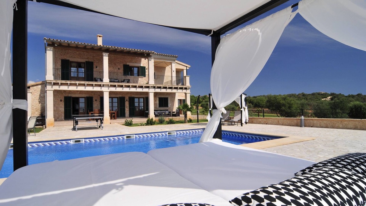 Son Gual Villa | Luxurious Villa with pool, BBQ, swings, tennis court, Volleyball court, Gym