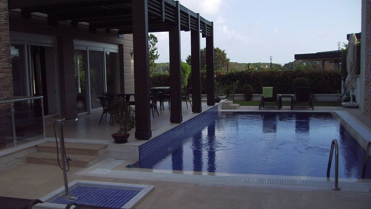 Sorgun Mahallesi Villa | Luxurious villa with pool and sea views