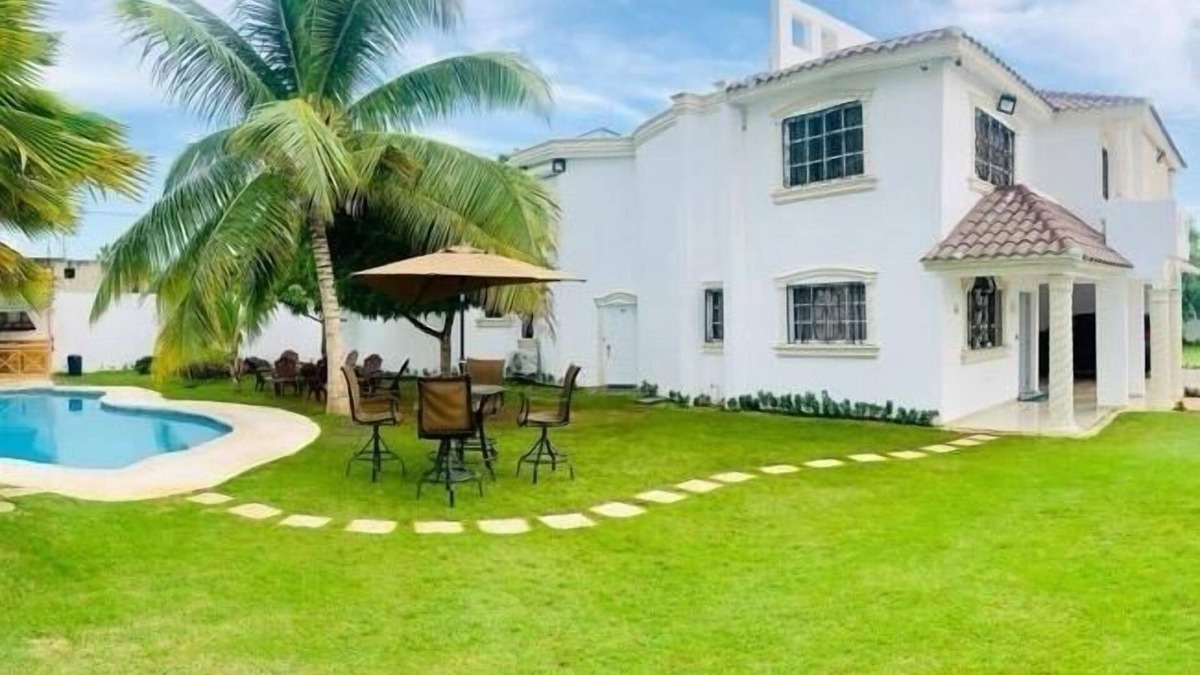Los Frailes Villa | Luxurious villa with private pool in las americas