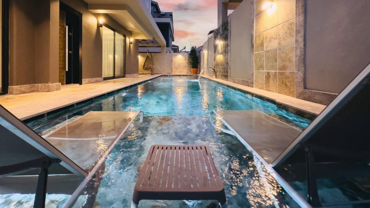 Fethiye City Center Villa | Luxurious Villa w Pool Sauna Patio in Fethiye