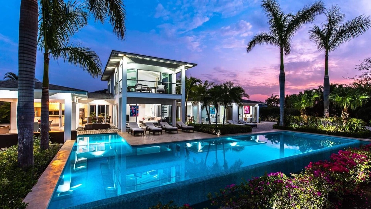 Tamarindo Villa | Luxurious villa with panoramic views and breathtaking private infinity pool !
