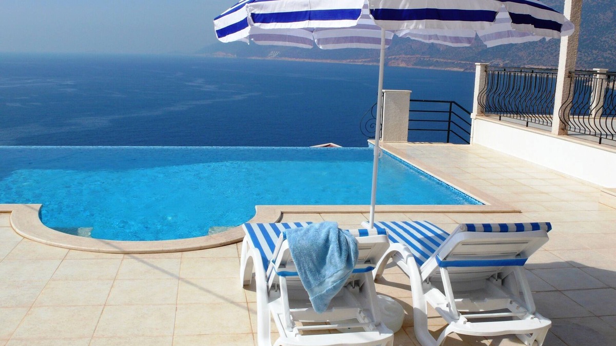 Kas Villa | Luxurious villa with pool in a stunning location by the sea