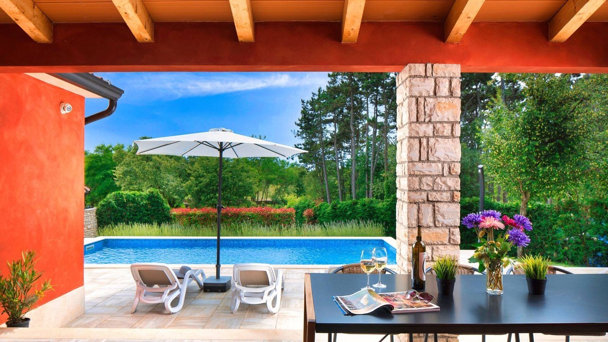 Sumber Villa | Luxurious Villa Wruss with private pool in a magnificent garden