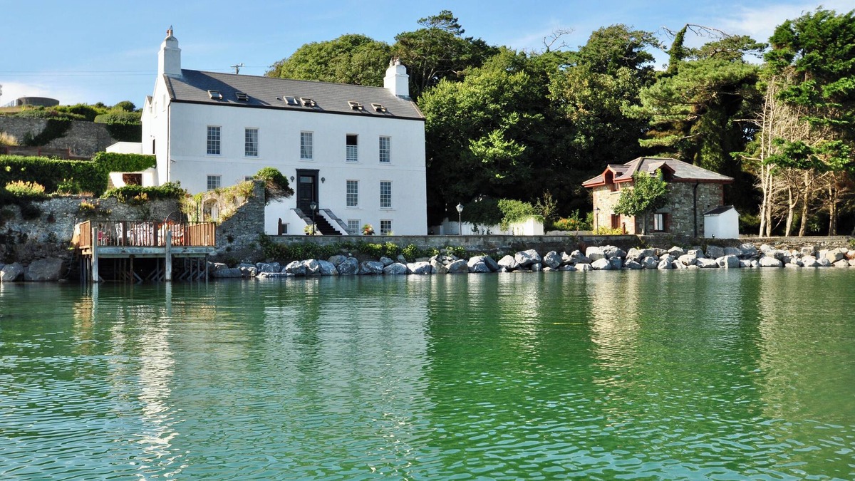 Ardfert Hotel | Luxurious Waterfront Georgian Manor House Restored and Fully Staffed 18 guestsn