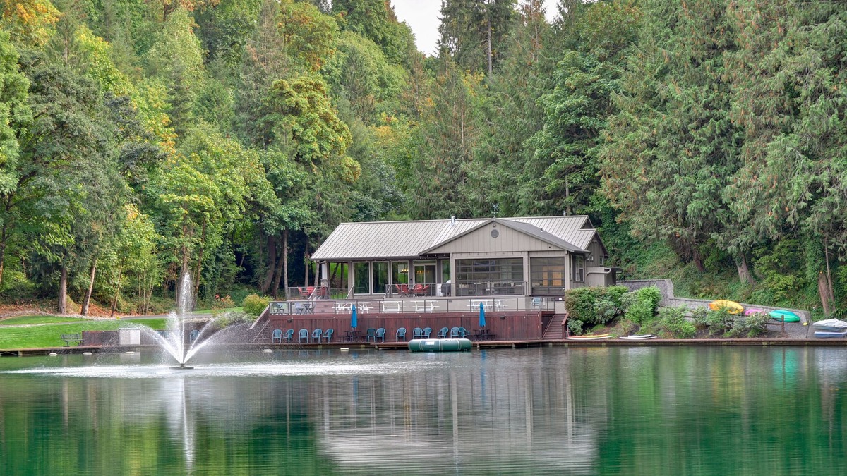 Ridgefield Cabin | Luxurious Waterfront Retreat w/Private Pond!