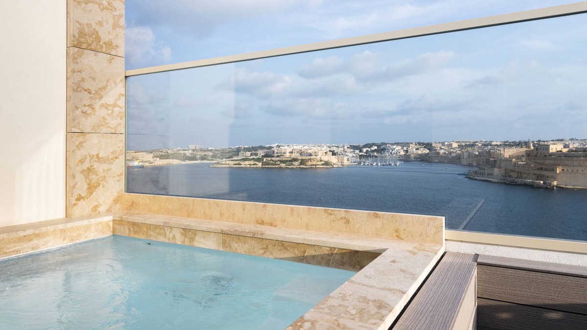 Madliena House | Luxuriously designed 4 Bedroom Townhouse Overlooking The Grand Harbour