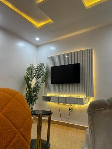 Ojodu Apartment | Luxuriously Furnished 1 Bedroom Serviced Apartment