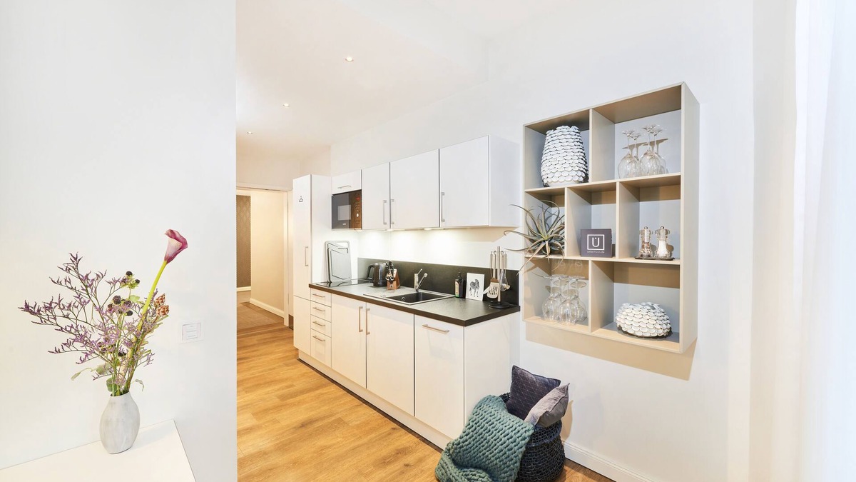 Bahnhofsvorstadt Apartment | Luxury ÜberFluss Apartment