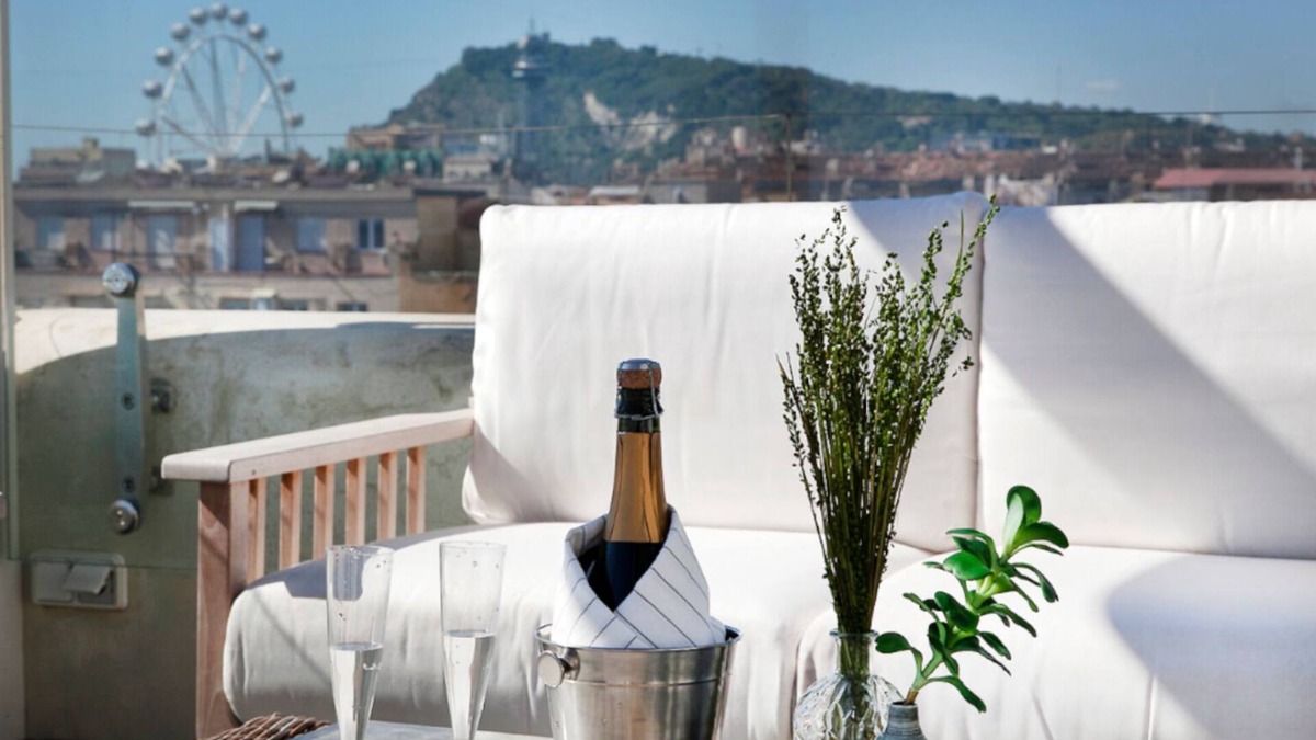 Barceloneta Apartment | Luxury 1 bedroom apartment with private rooftop terrace in Barceloneta