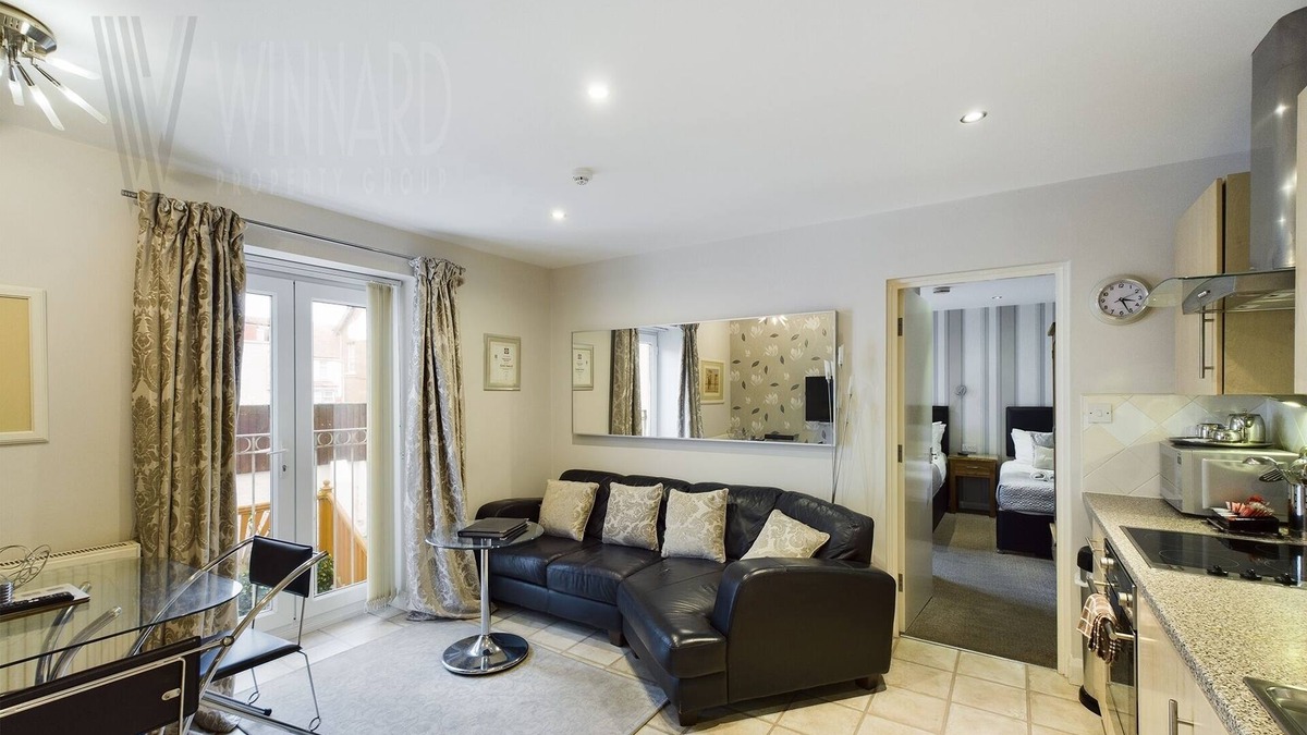 Bispham Apartment | Luxury 1 Bedroom Apartment with Private Balcony