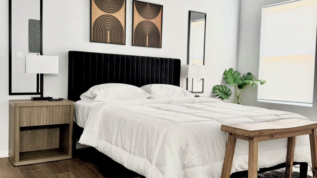 McAllen Apartment | Luxury 1-bedroom apartment in McAllen near major Hospitals , WiFi, AC