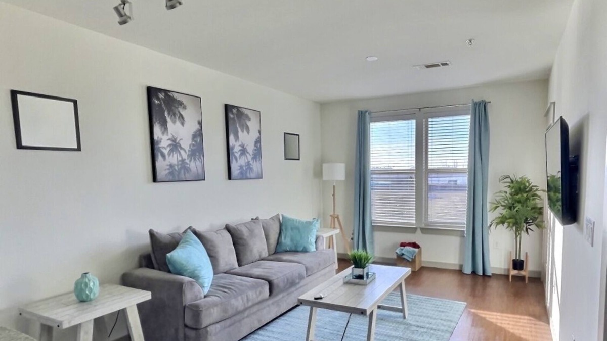 Frisco Apartment | Luxury 1 bedroom Apartment with pool