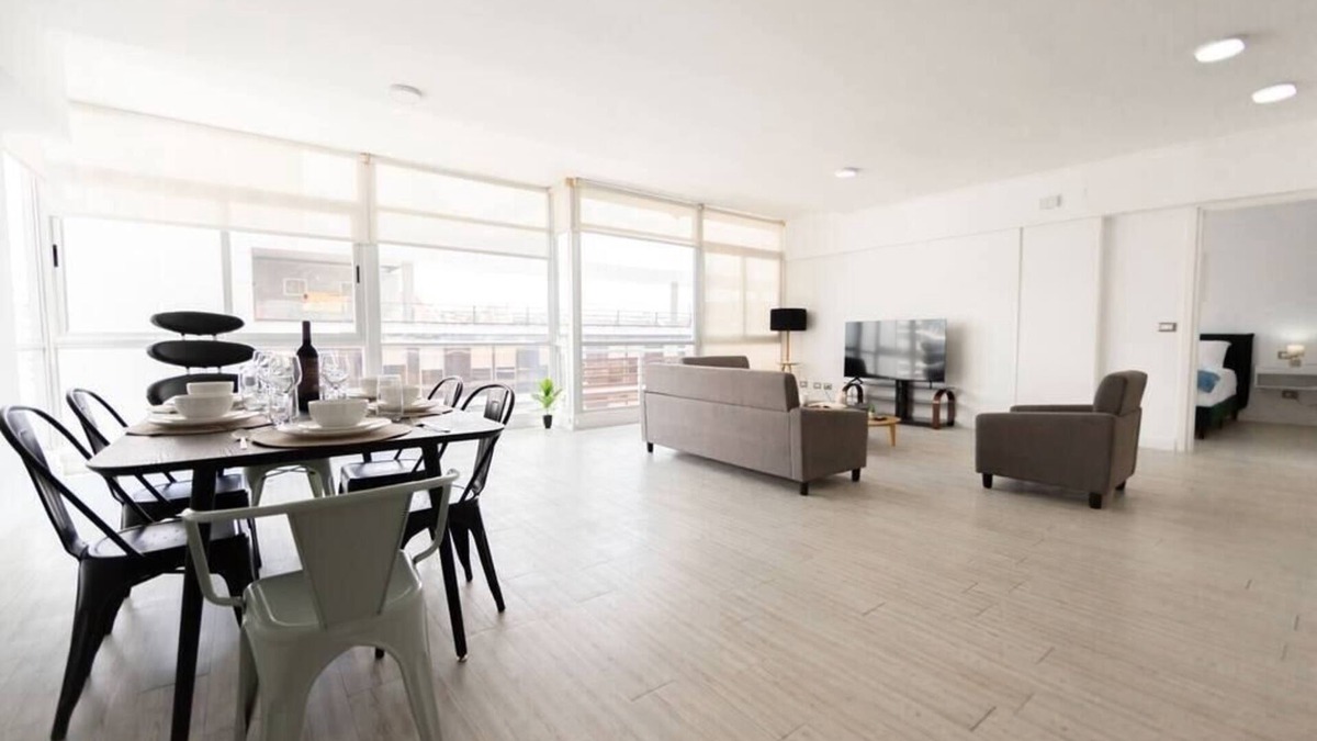 San Francisco Apartment | Luxury 1 bedroom apt free parking and Pool