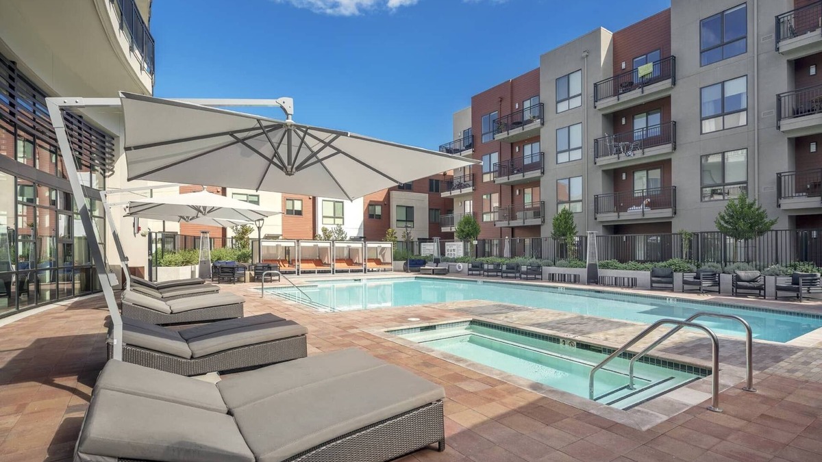 North Los Altos Apartment | Luxury 1-bedroom apartment in San Jose Downtown with Great View, Gym, Pool, WiFi