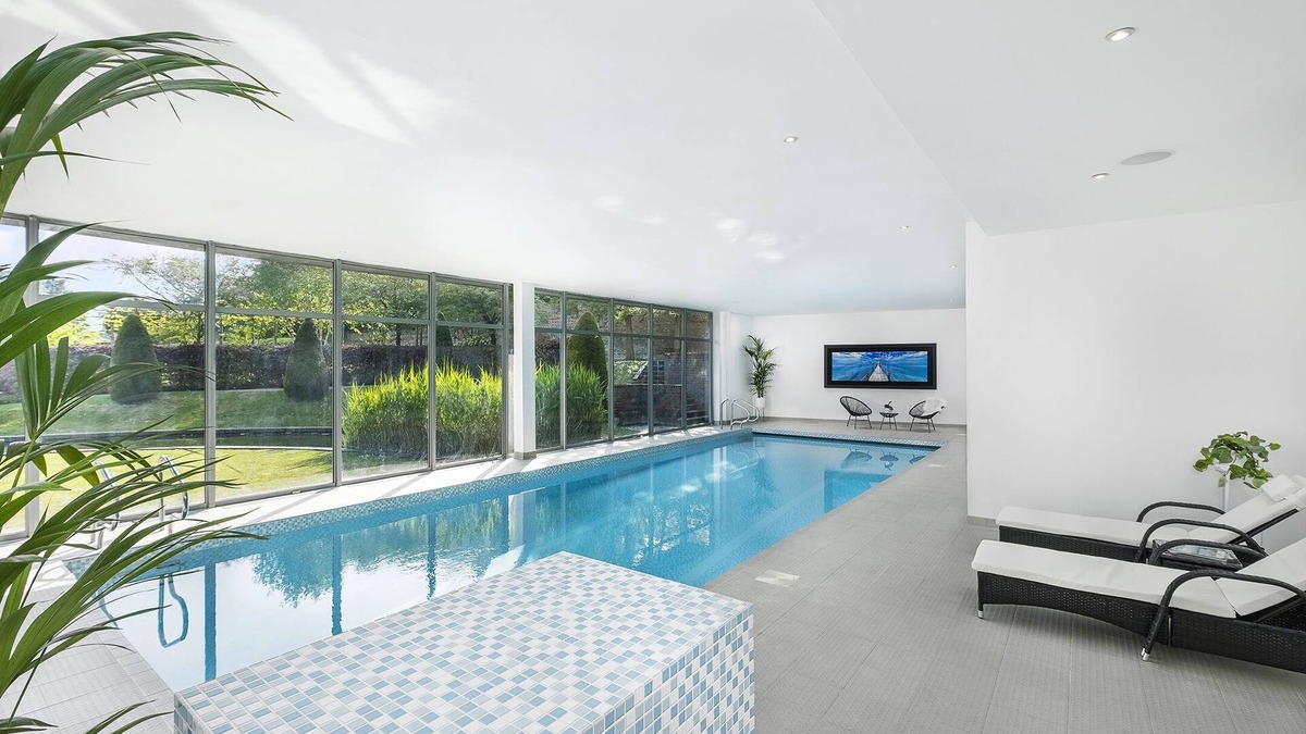 Cray Meadows Villa | Luxury 10,000 Sq Ft 7-Bed Mansion with Heated Indoor Pool, Cinema and Games Room