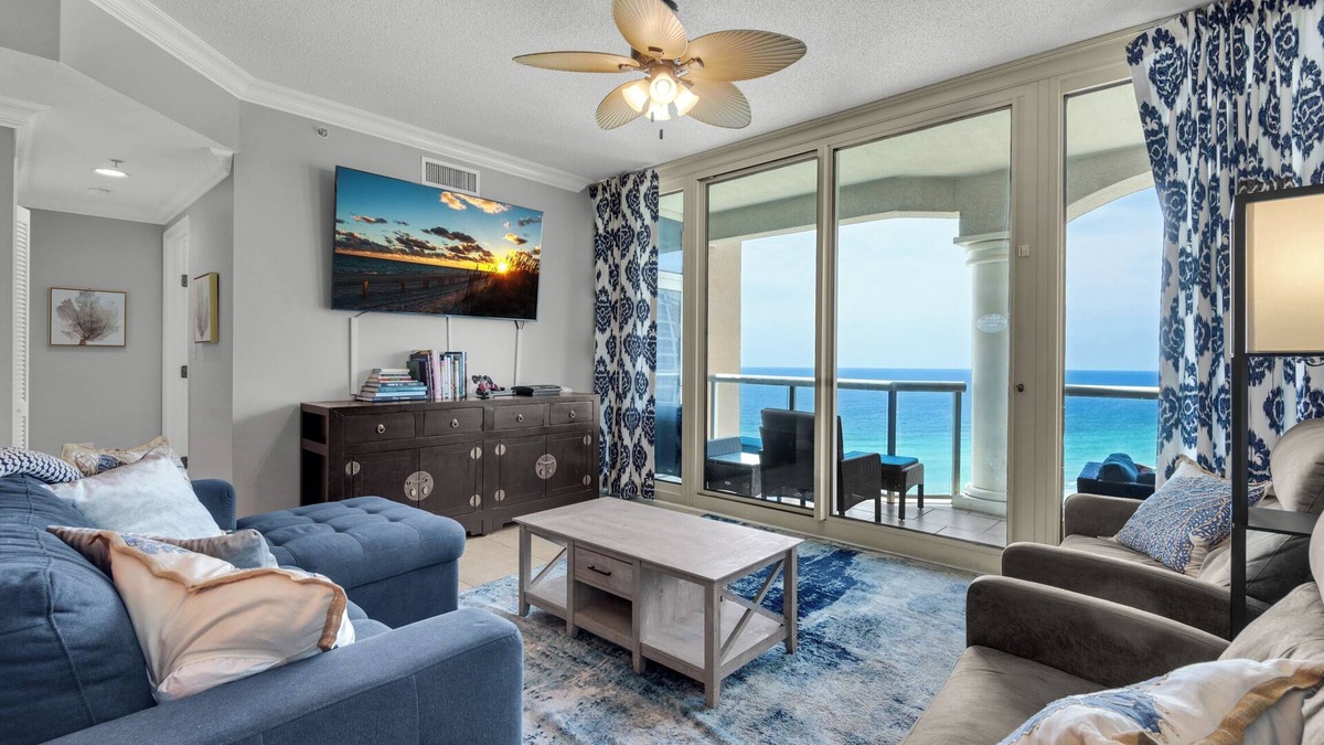 Pensacola Beach Condo | 🌊Luxury 18th Floor Condo | Spa, Pools + Panoramic Views | Portofino 1-1802🌊