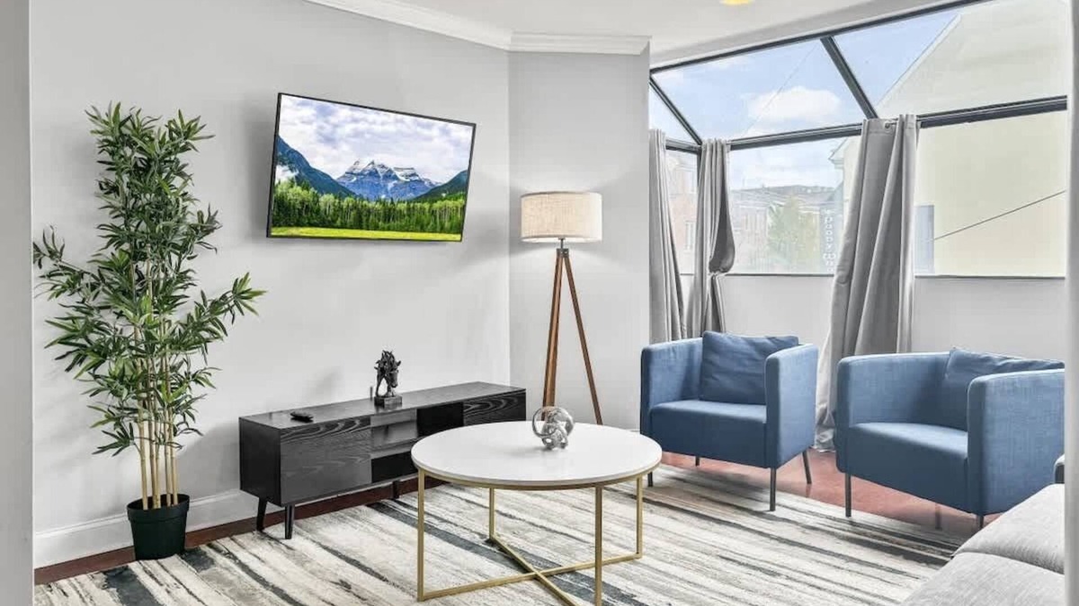 Southwark Apartment | Luxury 1BD | 1 Bed | Queens Village